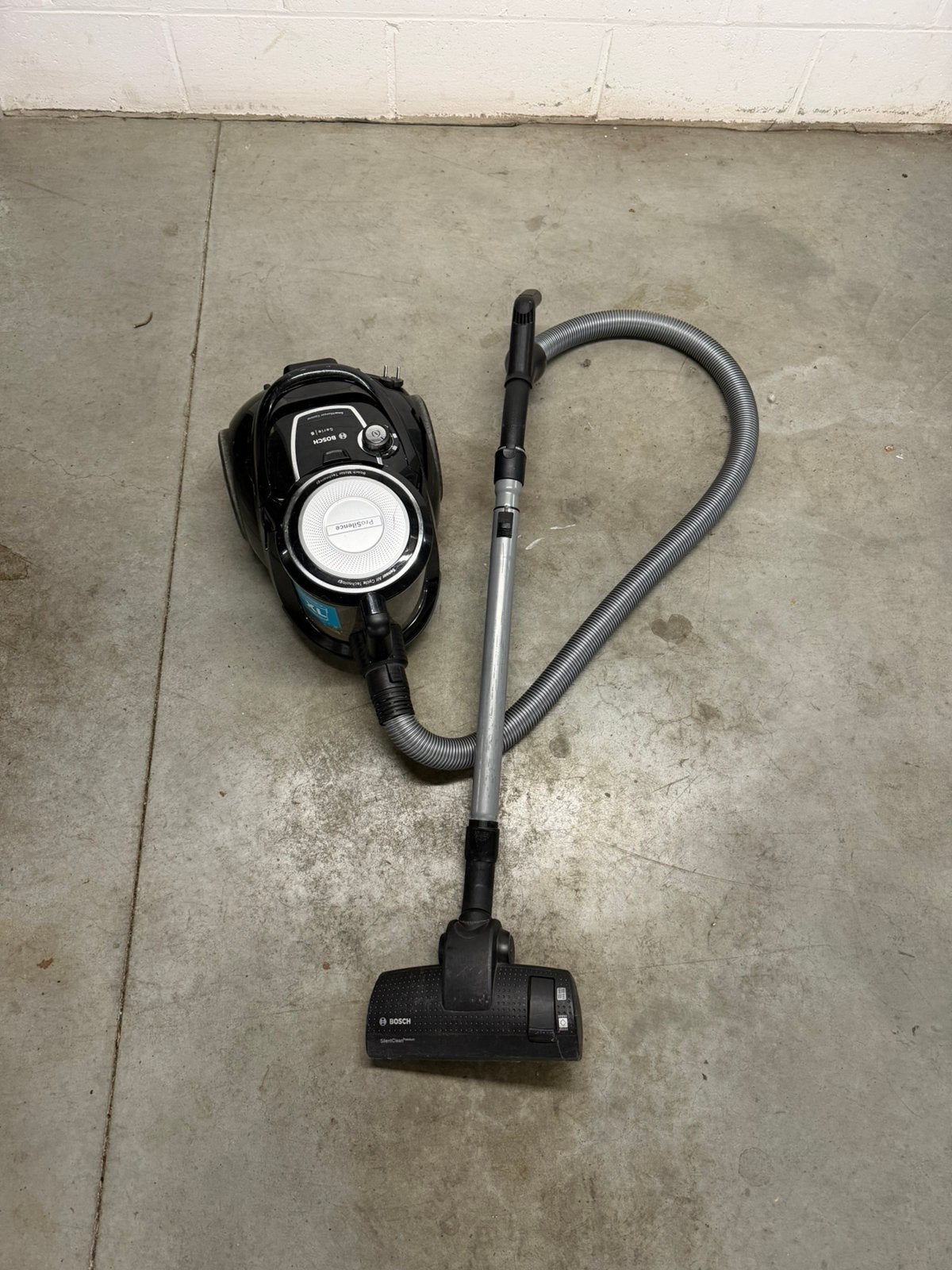Aspirateur Bosch, Bosch, Réservoir, Aspirateur balai, Comme neuf
