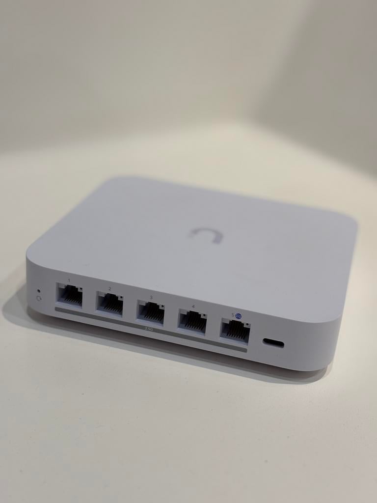 Firewall Ubiquity UXG Max 2,5 Gb, Enlèvement ou Envoi, Comme neuf, Routeur, Ubiquiti