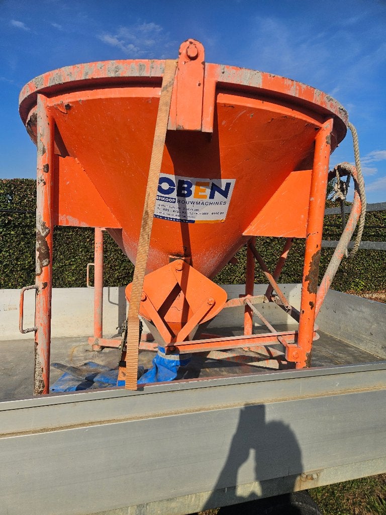 Betonkubel, Ophalen of Verzenden, Gebruikt