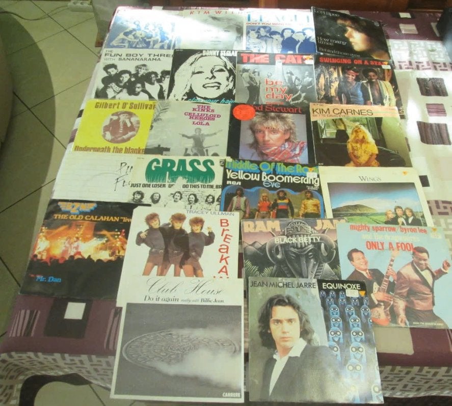 49 vieux singles en vinyle des années 70-80, Enlèvement ou Envoi, Comme neuf, Pop