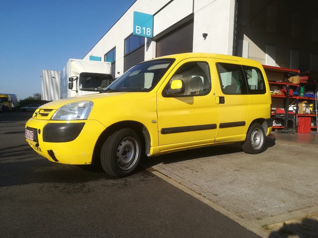 Citroën Berlingo, 2003, 1.4 essence, 75cv, Airco, Achat, Jaune, Carnet d'entretien, Berlingo