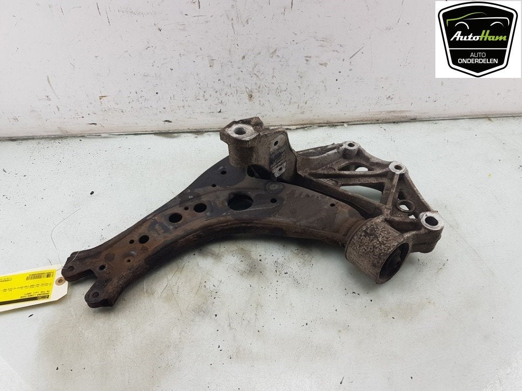 BRAS DE SUSPENSION AVANT GAUCHE (TRIANGLE) Fox (5Z), Dhr. J. Ham, Volkswagen, Administratie@autoham.nl, Utilisé