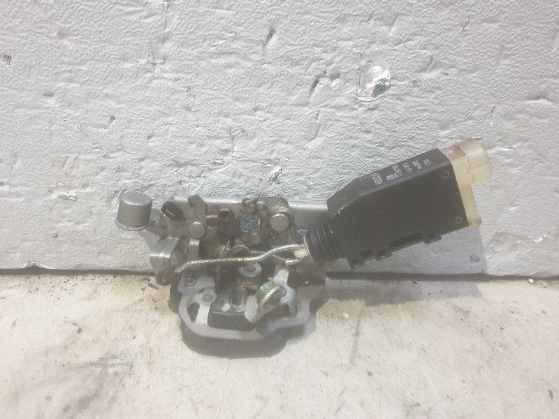 PORTIERSLOT RECHTS ACHTER Opel Omega B (25 / 26 / 27), Gebruikt, Opel, Kontakt-opel@opel.com, Bahnhofsplatz
65423  Rüsselsheim am Main, DE