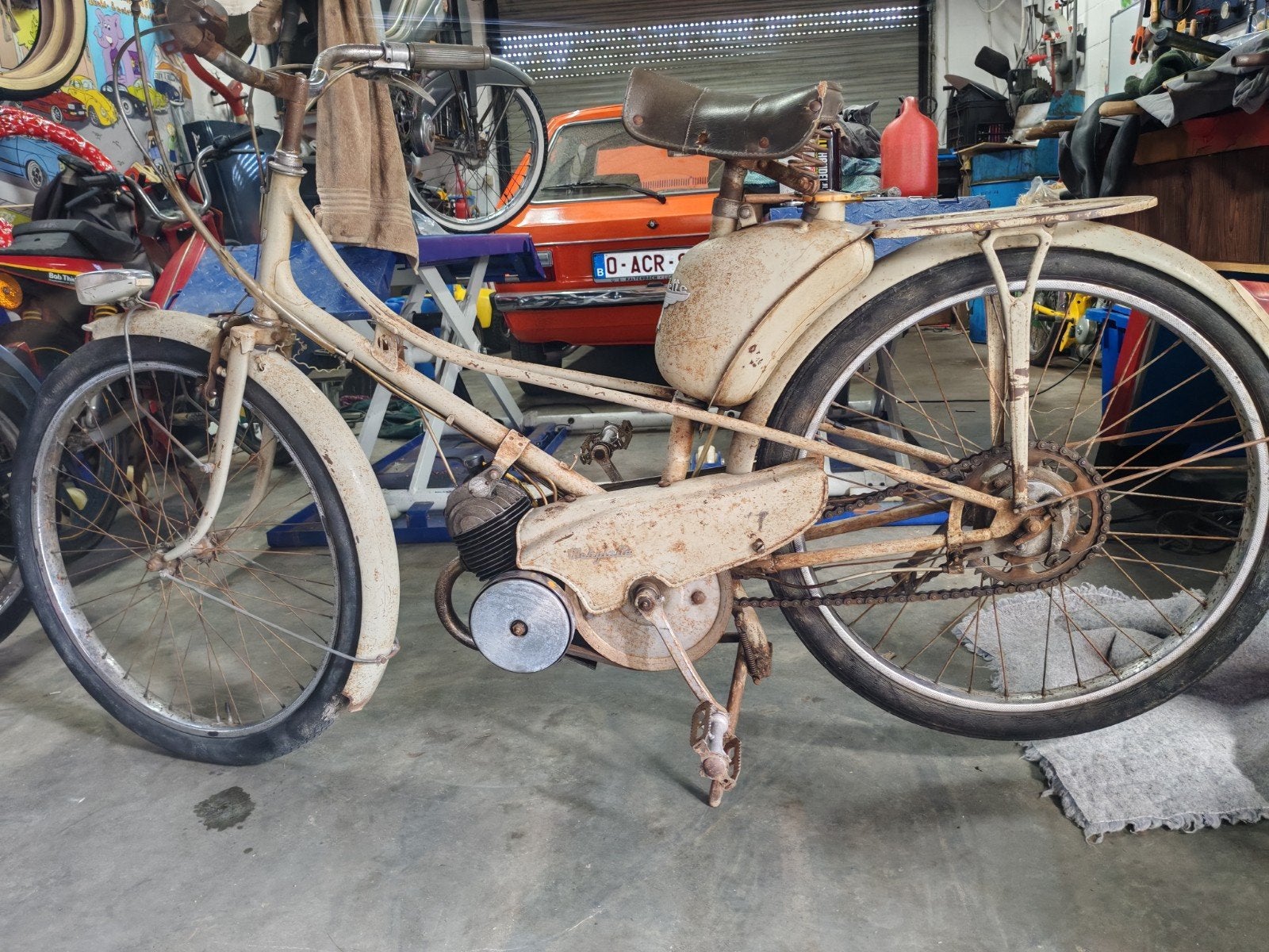 Motobecane mobylette AV32, Autres marques, 1 vitesses, 49 cm³, Classe B (45 km/h)