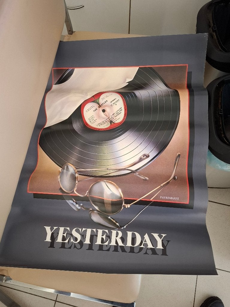 Poster vintage - van The beatles topstaat, Verzamelen, Ophalen of Verzenden, Zo goed als nieuw, Reclamebord