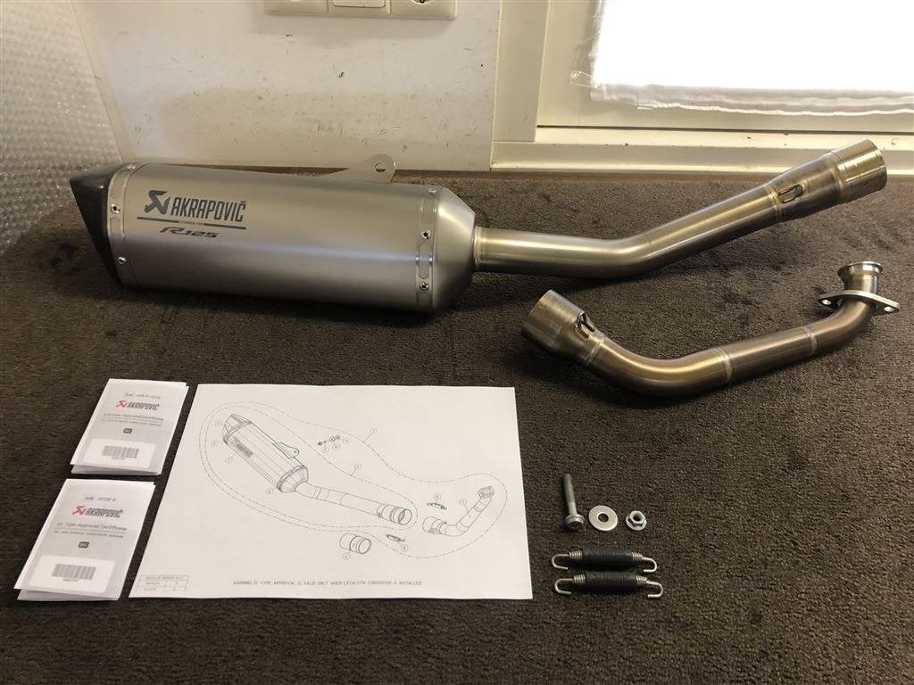 Akrapovic uitlaatsysteem Yamaha YZF-R125 YZFR125 2019 2020, Motoren, Onderdelen | Yamaha, Gebruikt, Verzenden