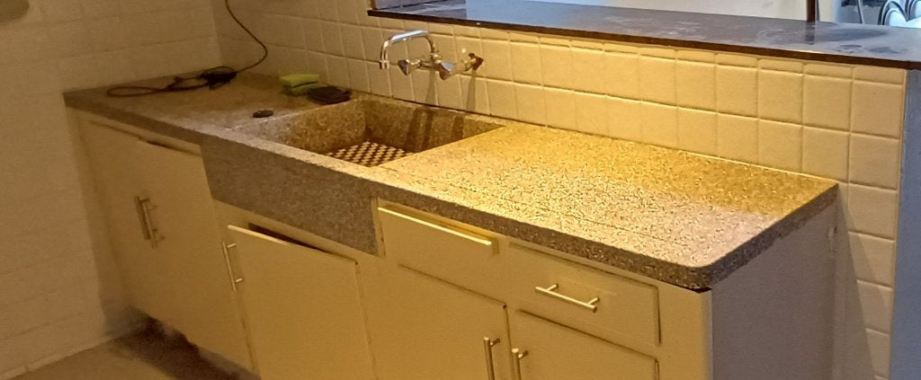 Keukenaanrecht en spoelbak graniet, Ophalen, Gebruikt, Meerkleurig, 200 cm of meer