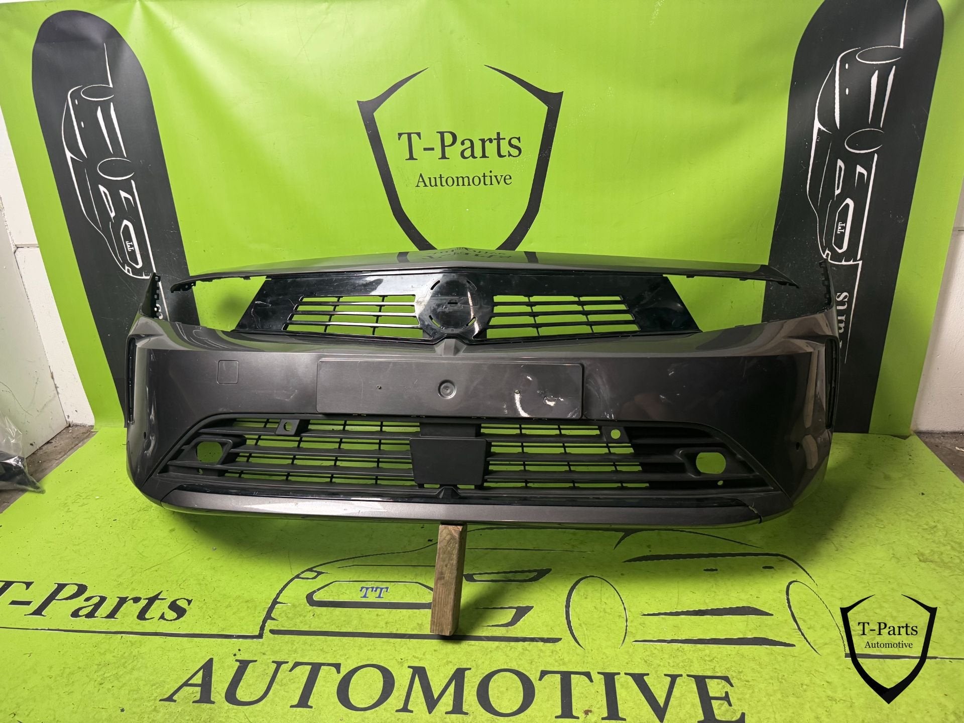 Opel astra L GS line 2022+ voorbumper bumper grille gril roo, Auto-onderdelen, Kontakt@opel-infoservice.de, Bumper, Opel, Bahnhofsplatz 1
65423  Russelsheim am Main, DE
