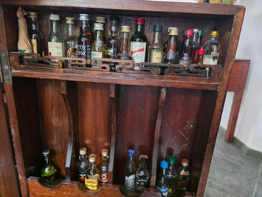Miniatuurflesjes sterke drank – verzameling, Verzamelen, Ophalen