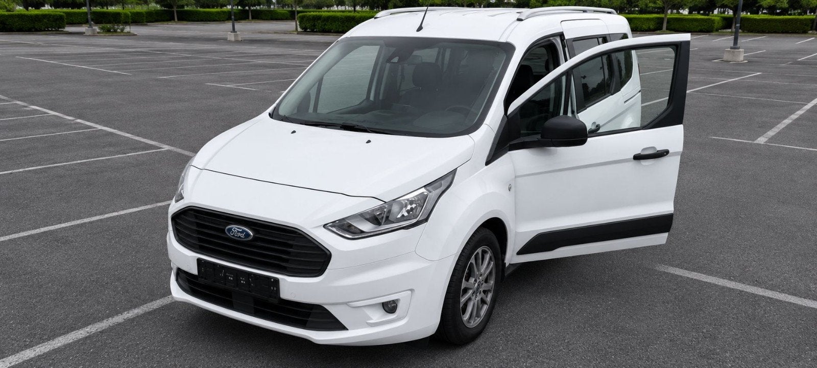 Ford tourneo connect 1.5 tdci start niet, Auto's, Ford, Automaat, Adaptieve lichten, Wit, Diesel