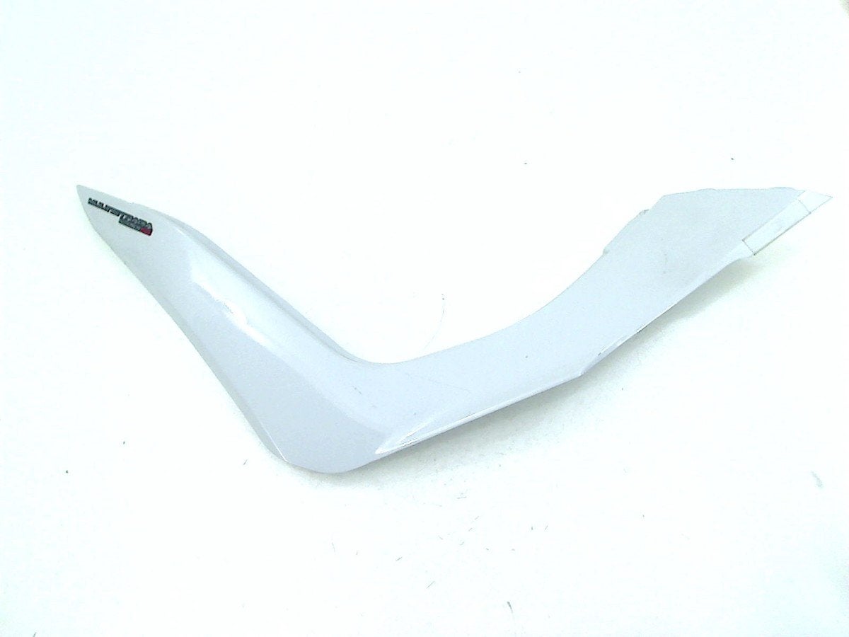 QUEUE DE CARENAGE DROIT Ducati (48211221a), Dhr. S. di Majo, Utilisé, Info@cama-motorparts.nl, P.J. Troelstraweg 8 8
3144 CX  MAASSLUIS, NL