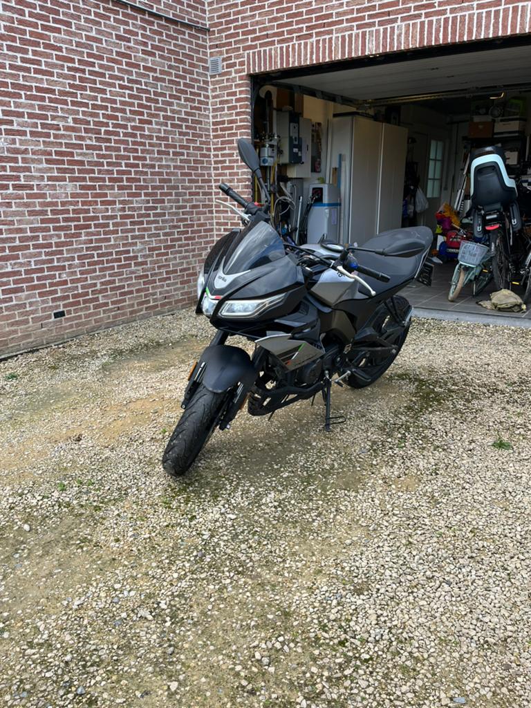 125cc motor aprillia tuono 125, Motoren, Motoren | Aprilia, Gebruikt, Particulier, 125 cc, 11 kW of minder
