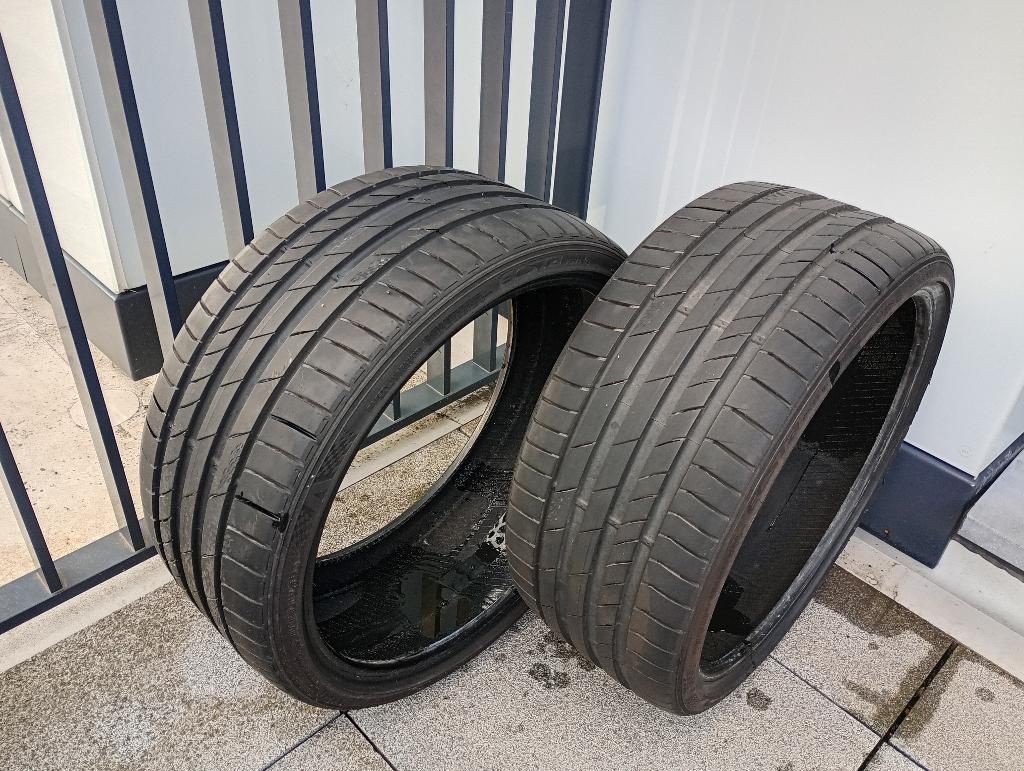 2 x Kumho Ecsta 245/30/ZR20 - 7 mm - 8 mois, Autos : Pièces & Accessoires, Pneus & Jantes, Pneu(s), 4 Saisons, 20 pouces, 245 mm