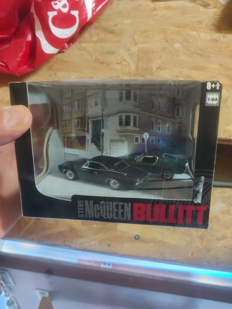 Ford Mustang en Dodge Charger Bullit 1:64, Ophalen, Nieuw, Groter dan 1:32