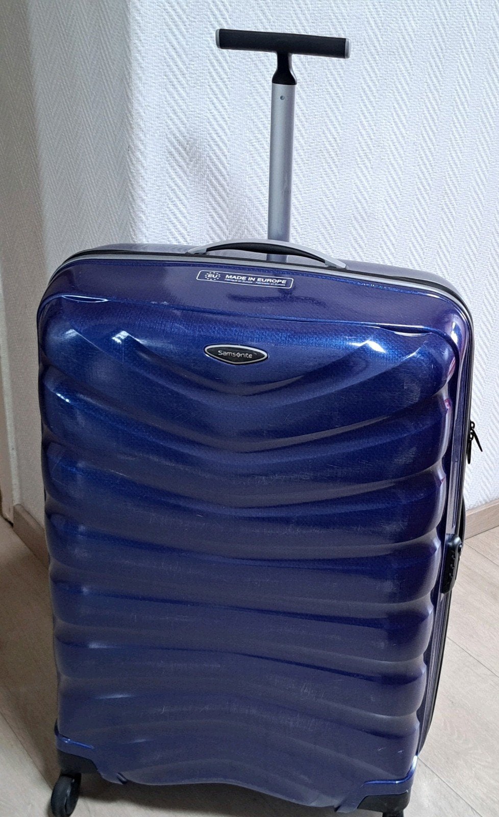 Samsonite spinner model +_72/45 cm zeer licht nieuw 399 eur, Ophalen, Gebruikt