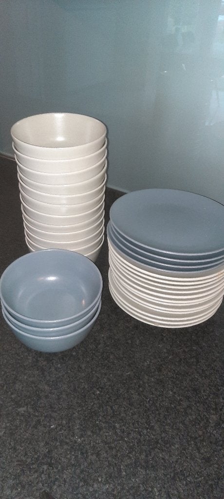 servies: borden en kommen (gratis), Ophalen, Gebruikt, Kom(men)