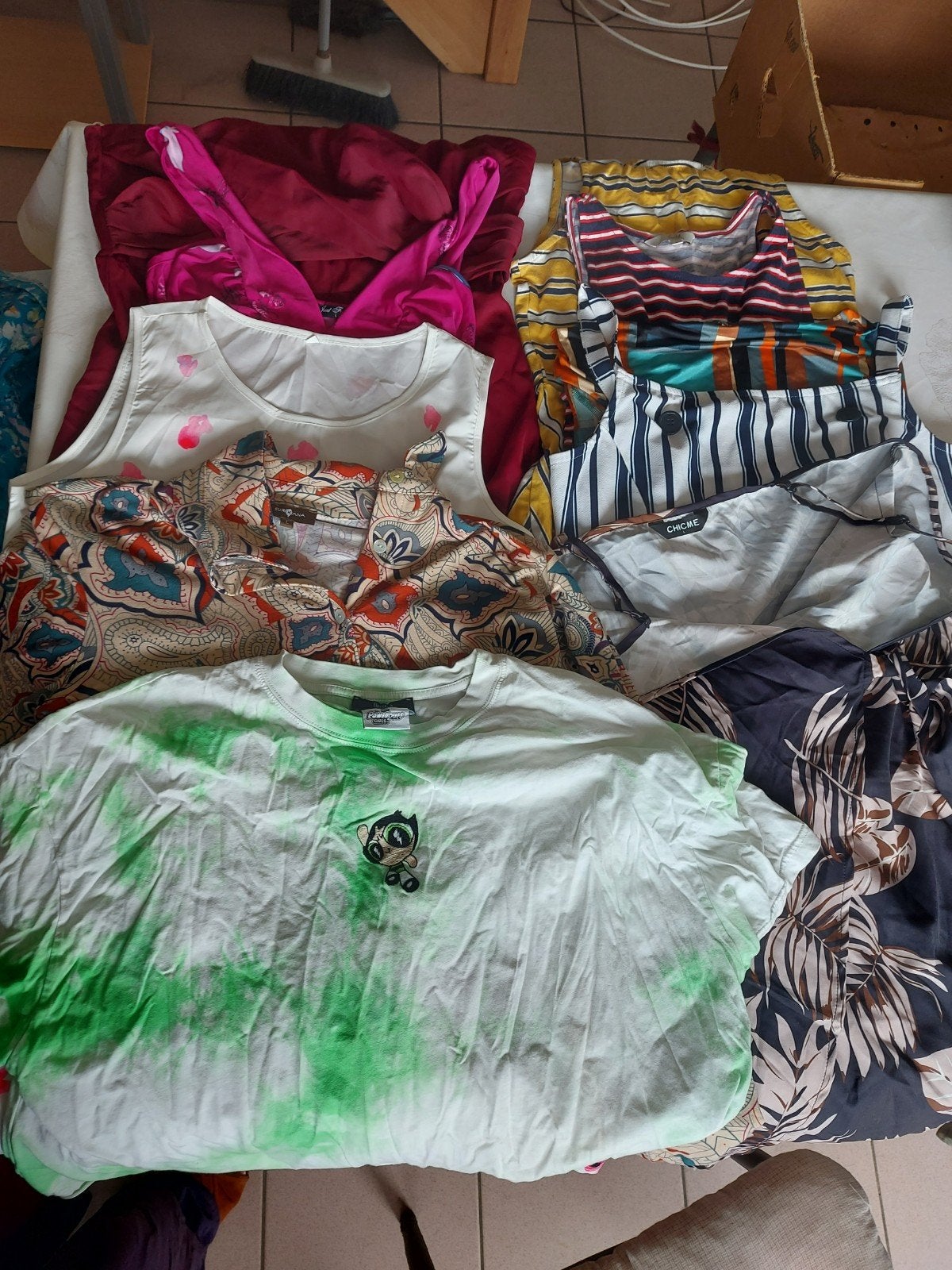 Lot vêtements L, Vêtements | Femmes, Enlèvement ou Envoi