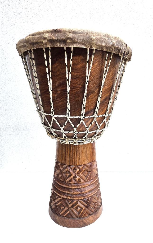 Afrikaanse djembé, hout met geitenvel, Muziek en Instrumenten, Ophalen of Verzenden, Zo goed als nieuw, Trommel
