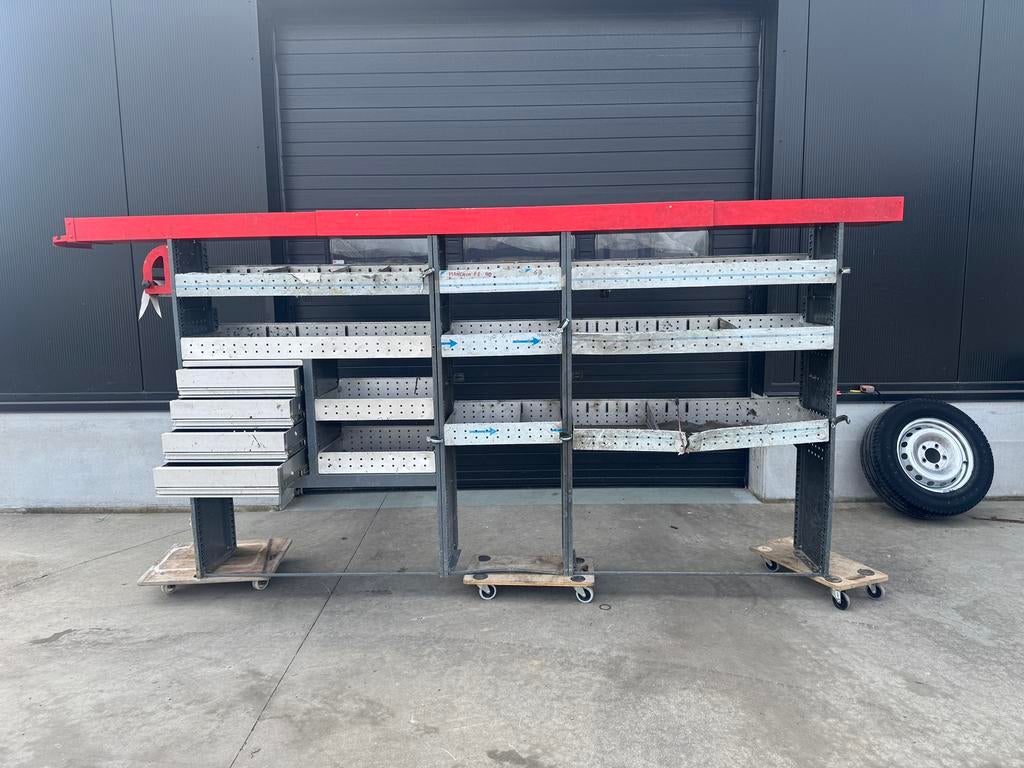 Inrichtingsrek voor bestelwagens, Ophalen, Gebruikt