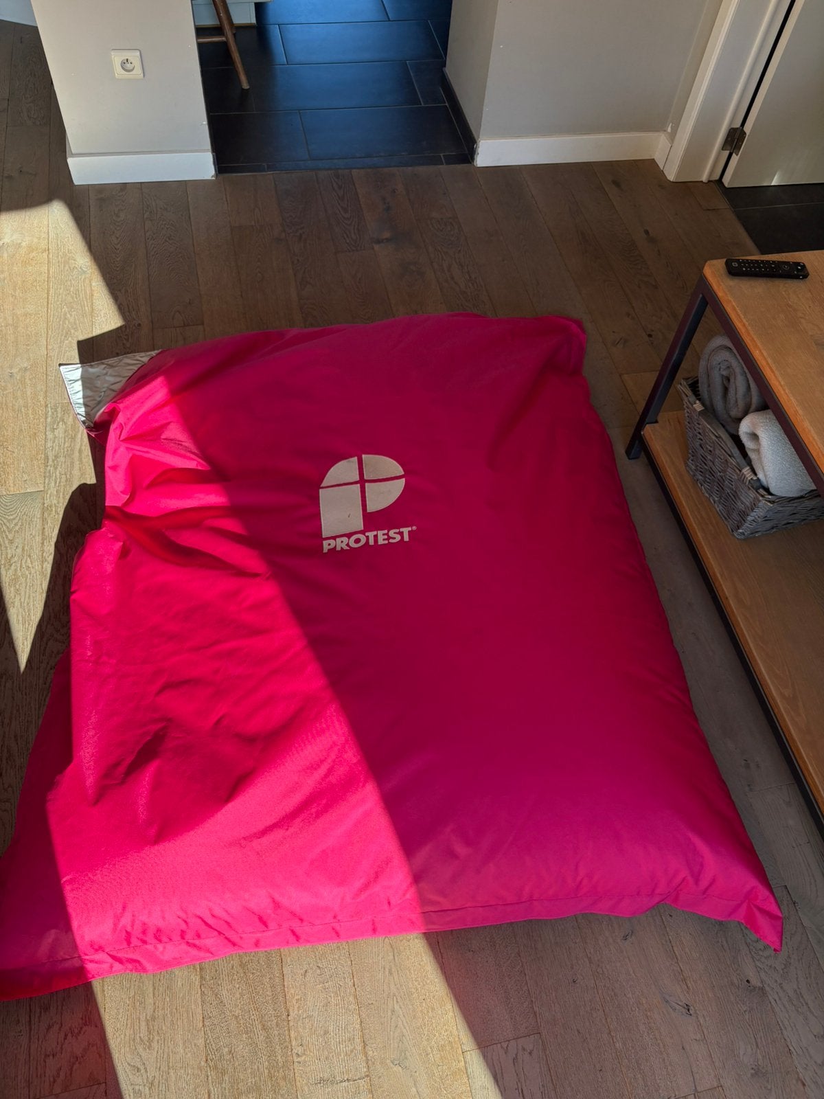 Roze zitzak Protest, Ophalen, Zo goed als nieuw, Roze, Zitzak