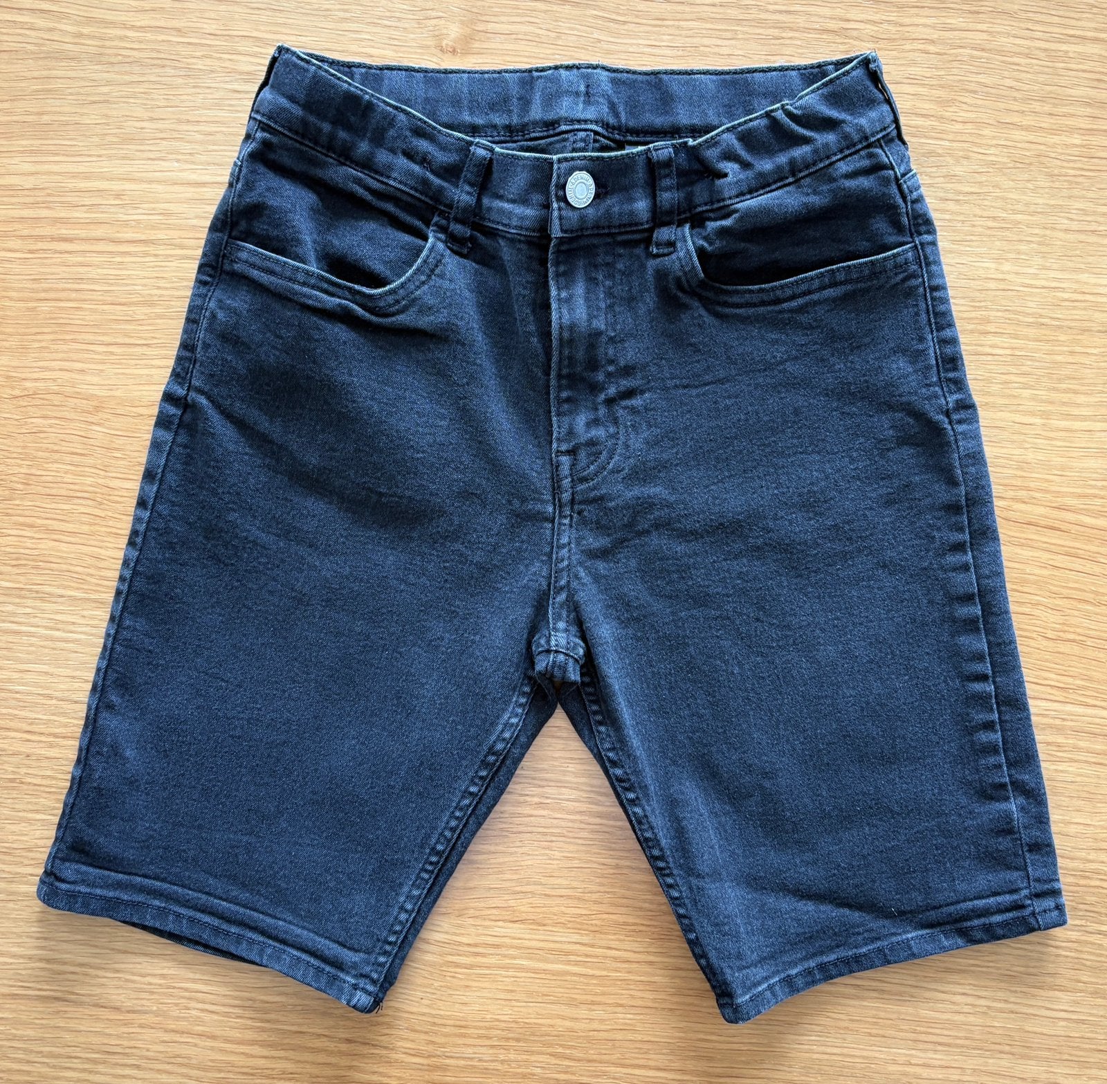 Short/Bermuda jeans noir H&M Taille 11 - 12 ans / 152 - 7€, Enfants & Bébés, Enlèvement ou Envoi, Comme neuf, Garçon