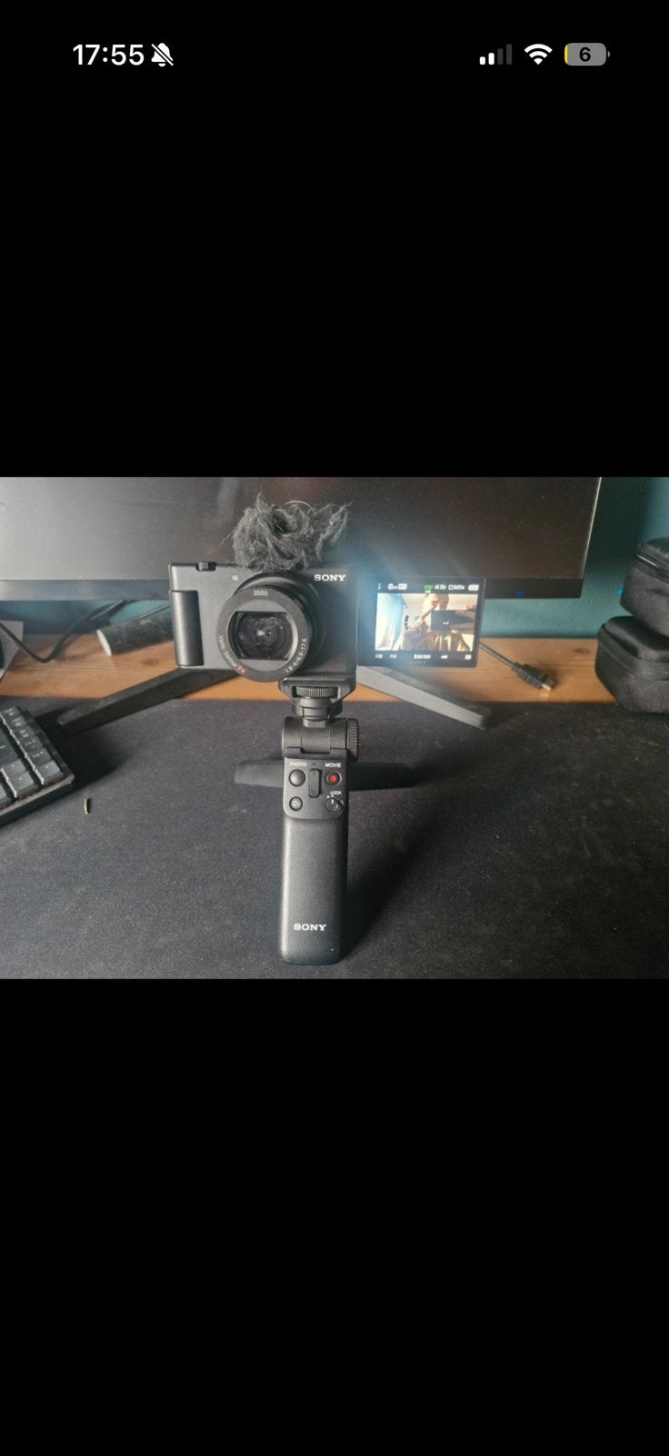 Sony ZV1 Mark II + tripod grip & extra accu's, Audio, Tv en Foto, Videocamera's Digitaal, Ophalen, Zo goed als nieuw, Sony