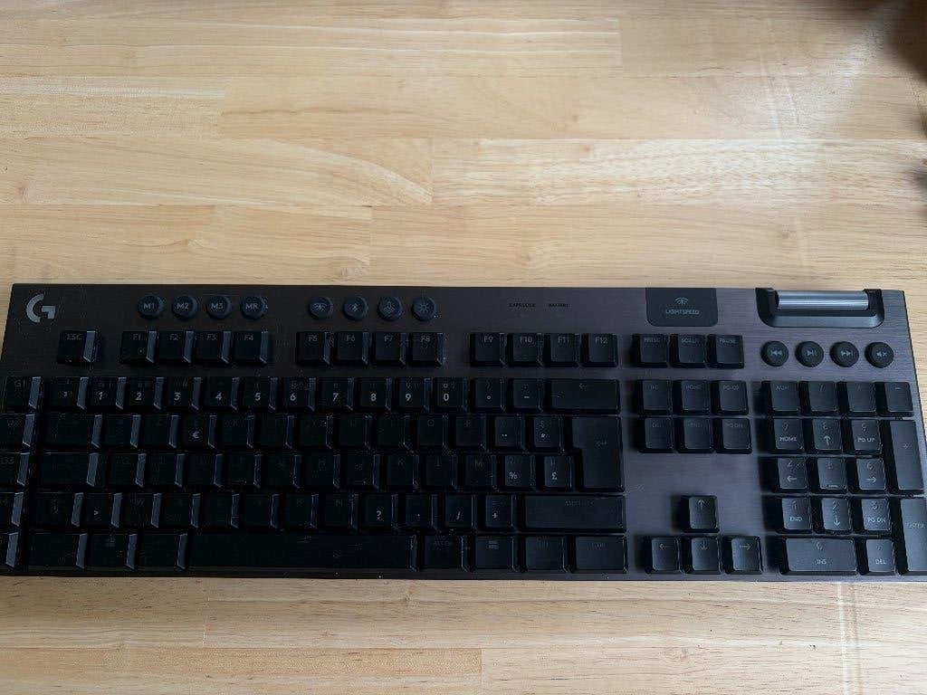 Logitech G915 draadloze lightspeed Azerty BE (lineair), Computers en Software, Toetsenborden, Ophalen of Verzenden, Azerty, Draadloos