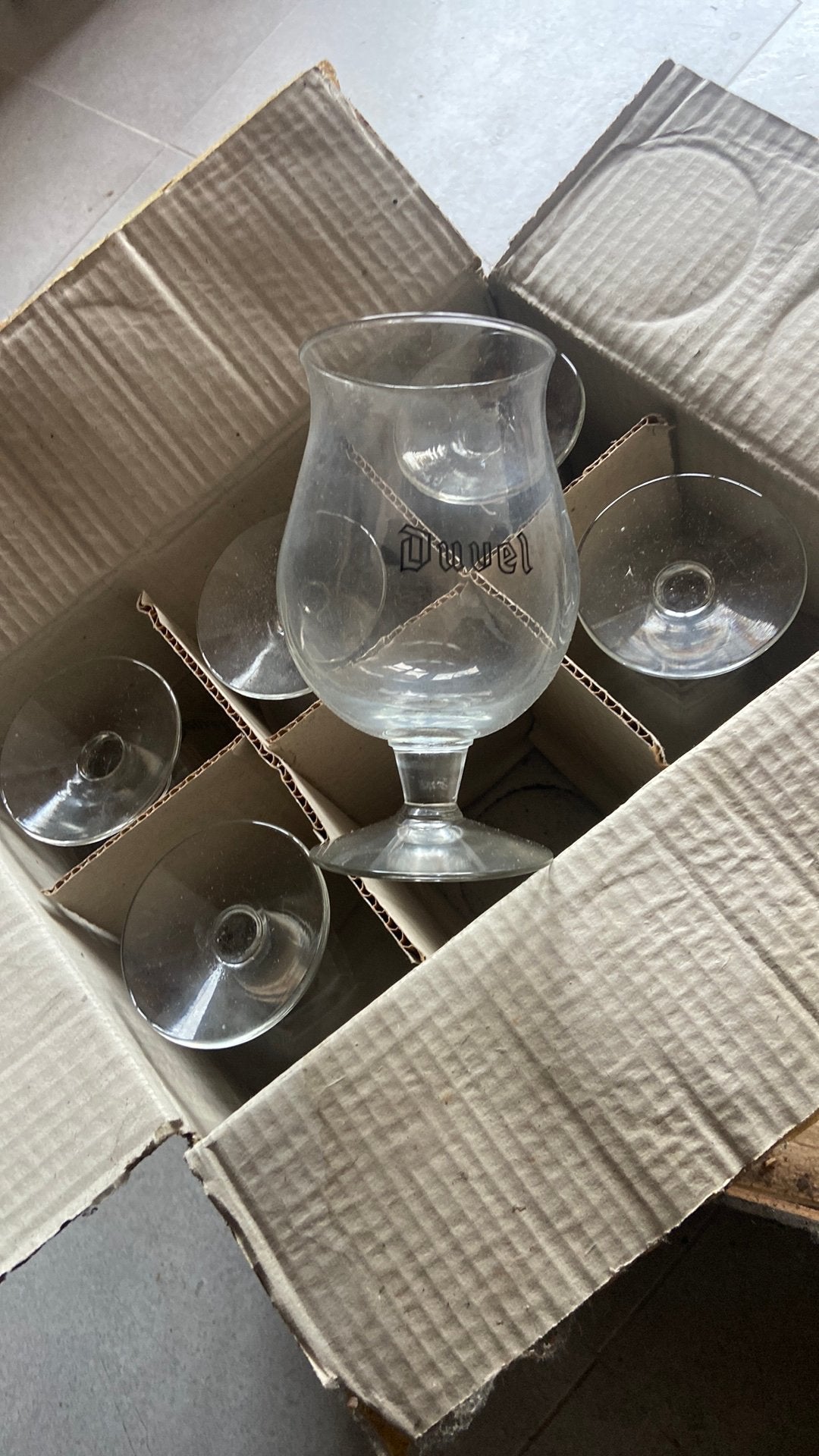 Duvel glazn, Ophalen, Zo goed als nieuw