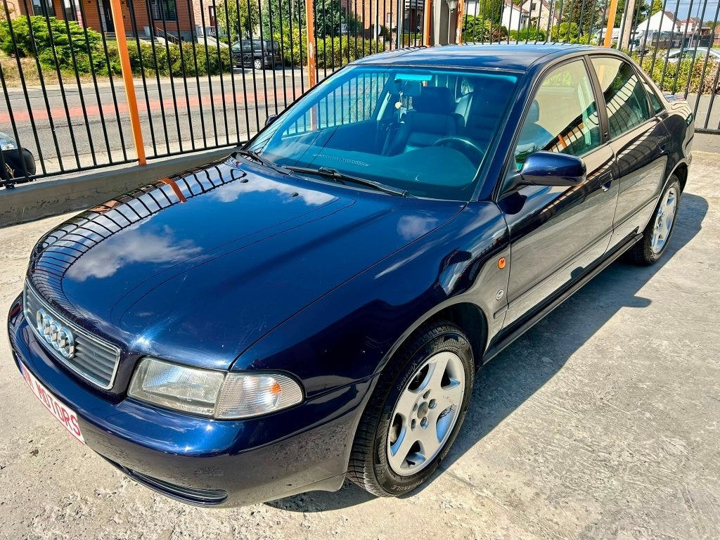 audi a4 2.6 v6 oldtimer avec 145.000km annee 1996, Achat, 110 kW, A4, 5 portes
