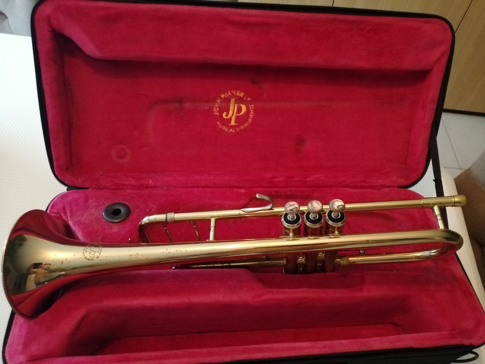 trompet John Packer, Musique & Instruments, Enlèvement