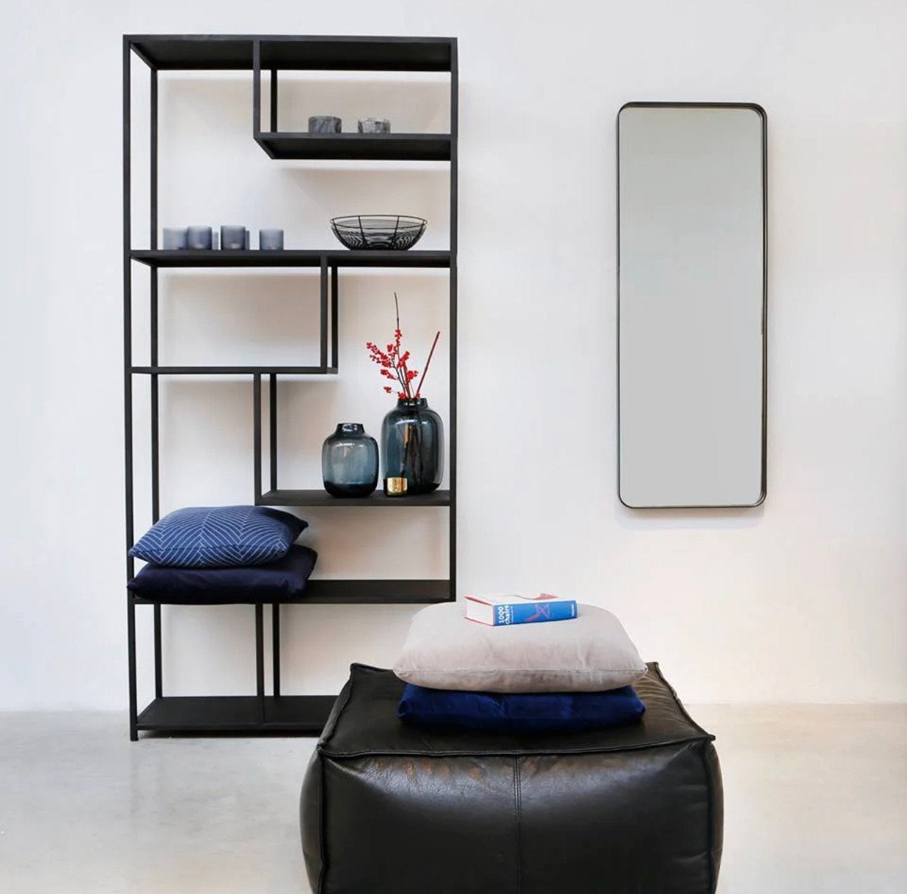 Furnified wandrek zwart matthew, Ophalen, Zo goed als nieuw