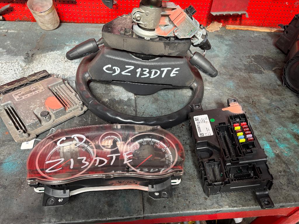 KIT DE DEMARRAGE OPEL CORSA D 1300 TURBO DIESEL TRANSPONDEUR, RUE BRIGADE PIRON 307, Enlèvement, Utilisé, Garage_bila@yahoo.fr