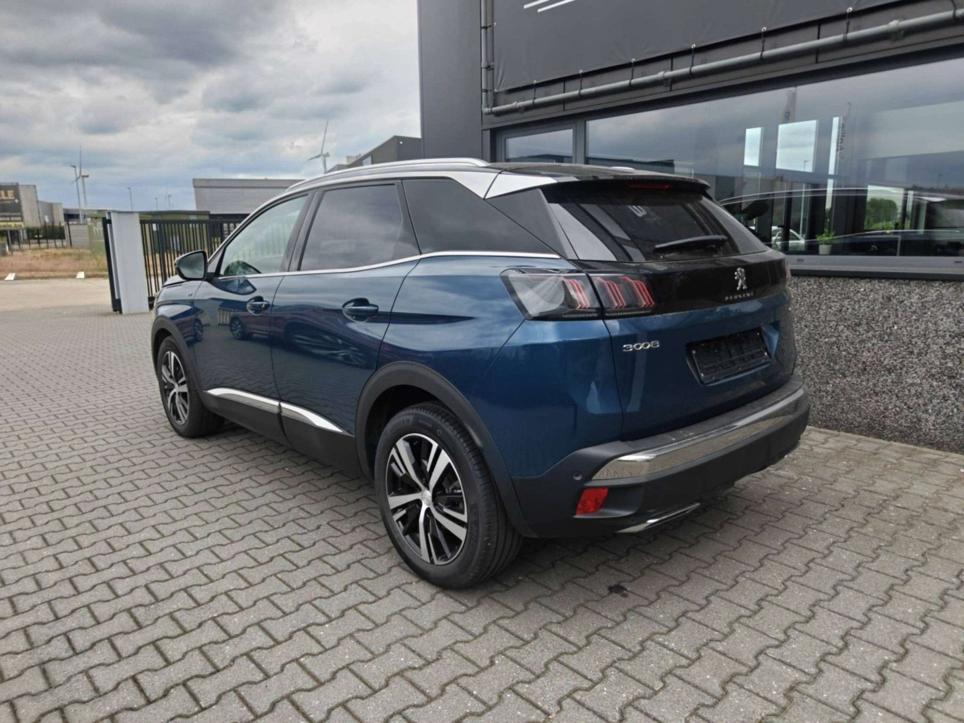 Peugeot 3008 1.2 GT /MassageLeder/LED/Keyless/DodeHoek/Memor, Auto's, Peugeot, Automaat, Dealer onderhouden, Gebruikt, 1199 cc