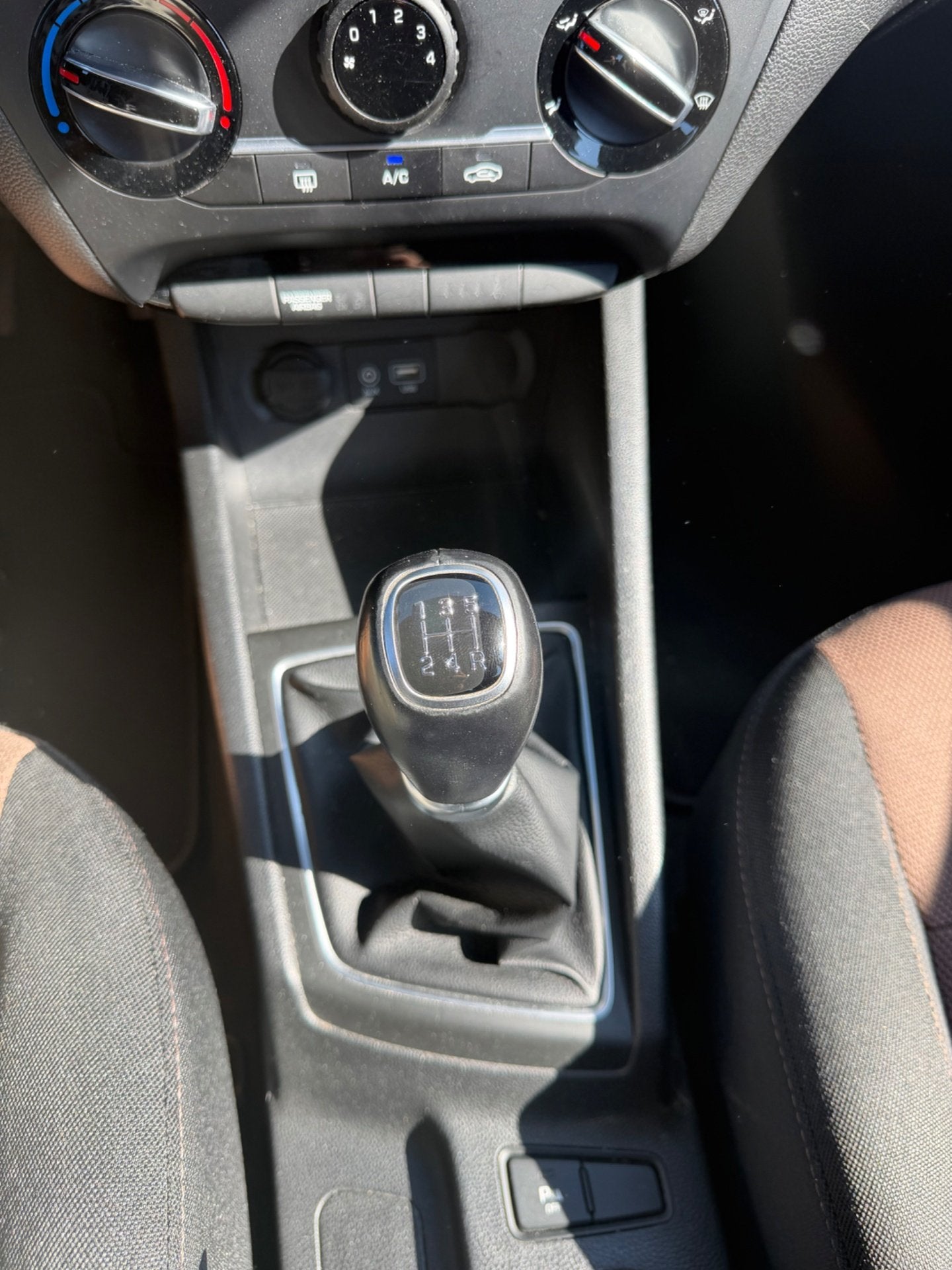 Hyundai I20, Auto's, Voorwielaandrijving, Stof, Gebruikt, Euro 6