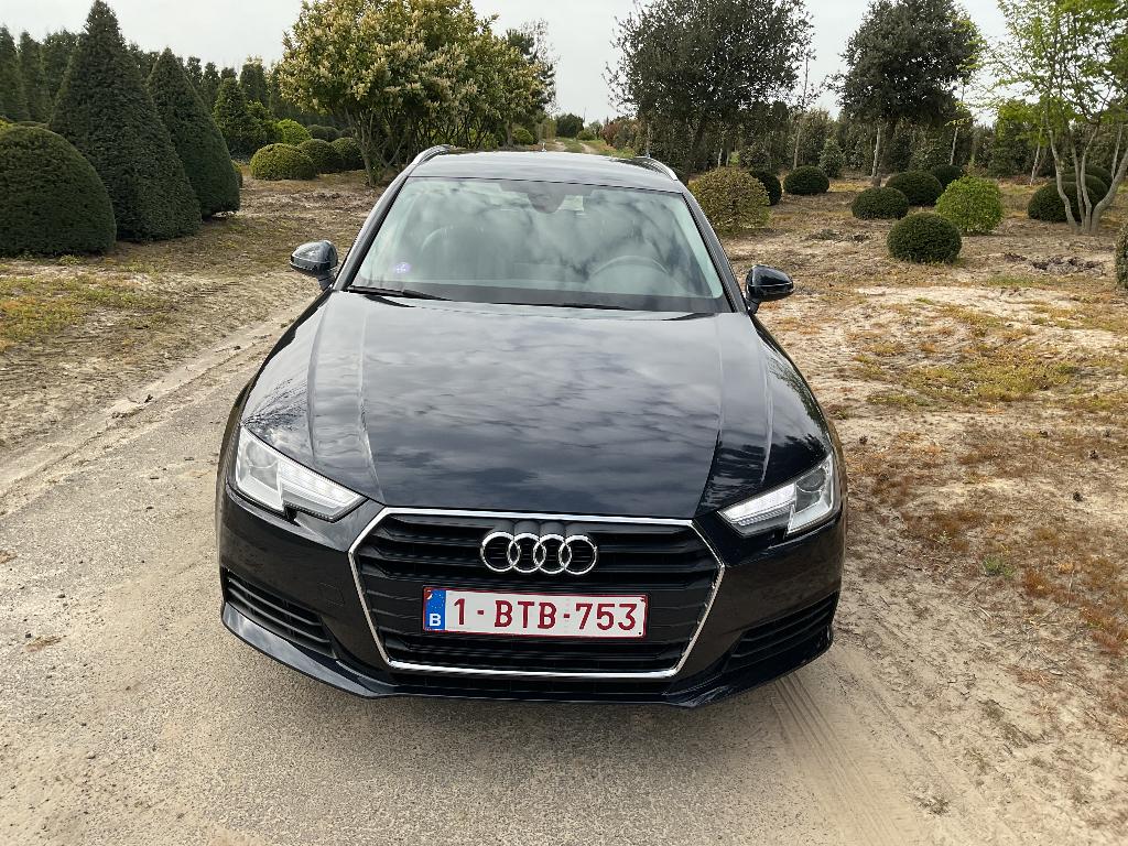 Audi A4 1.4 tfsi 67000km, Auto's, Audi, Voorwielaandrijving, 4 cilinders, Blauw, A4