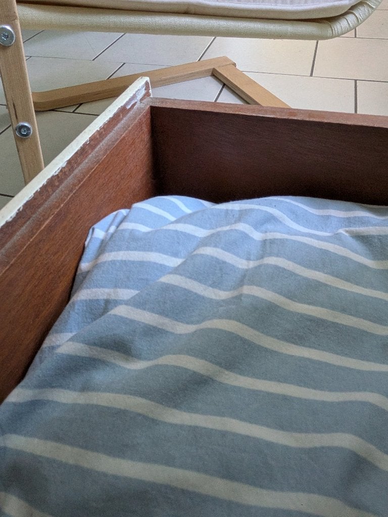 Commode brésilienne en bois massif – pièce de caractère, Ophalen, Gebruikt, 100 tot 150 cm, 5 laden of meer