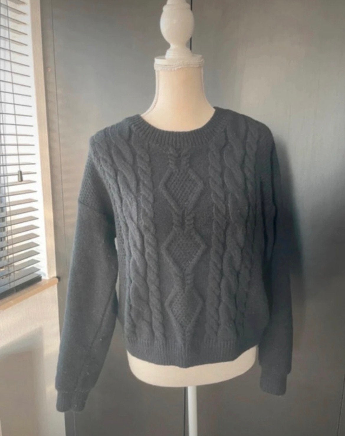Pull en laine noir, Vêtements | Femmes, Envoi, Comme neuf, Taille 36 (S)