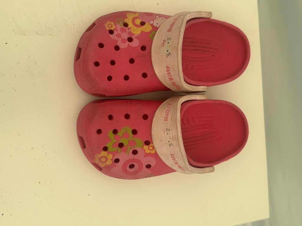 Crocs Hello Kitty maat 26/27, Ophalen, Gebruikt