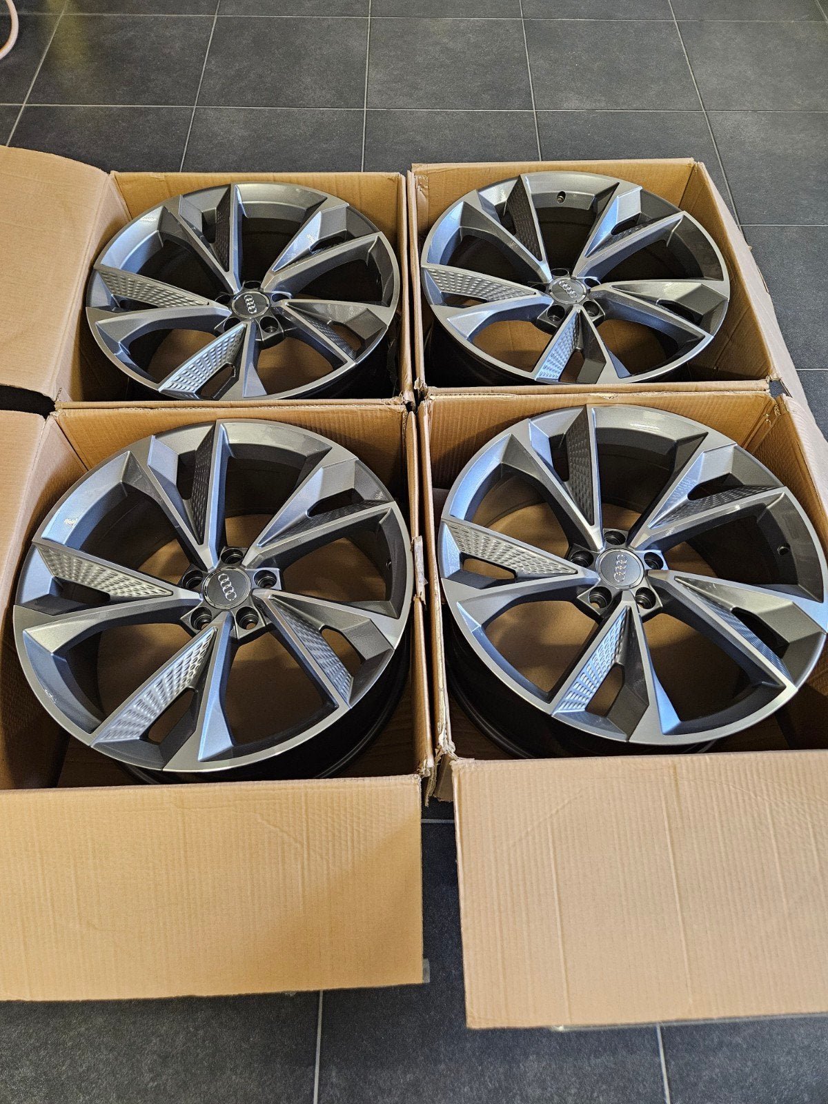 20 inch Audi RS6 C8 velgen, Ophalen, Velg(en), Nieuw, Personenwagen