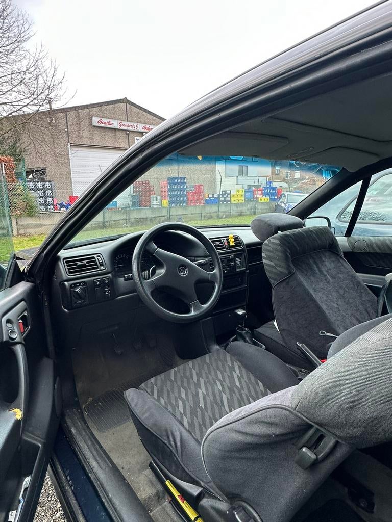 Ongeval's auto, Auto diversen, Ongevalwagen, Ophalen, Overige kleuren, Benzine, 2000 cc