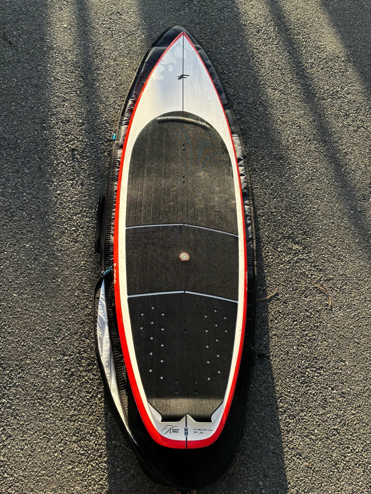 Fone Keahi pro NEW 2026: 5’7 - 18.3’’ - 2.2” - 25,2L, Directionnel, Enlèvement, Neuf, Planche de kite