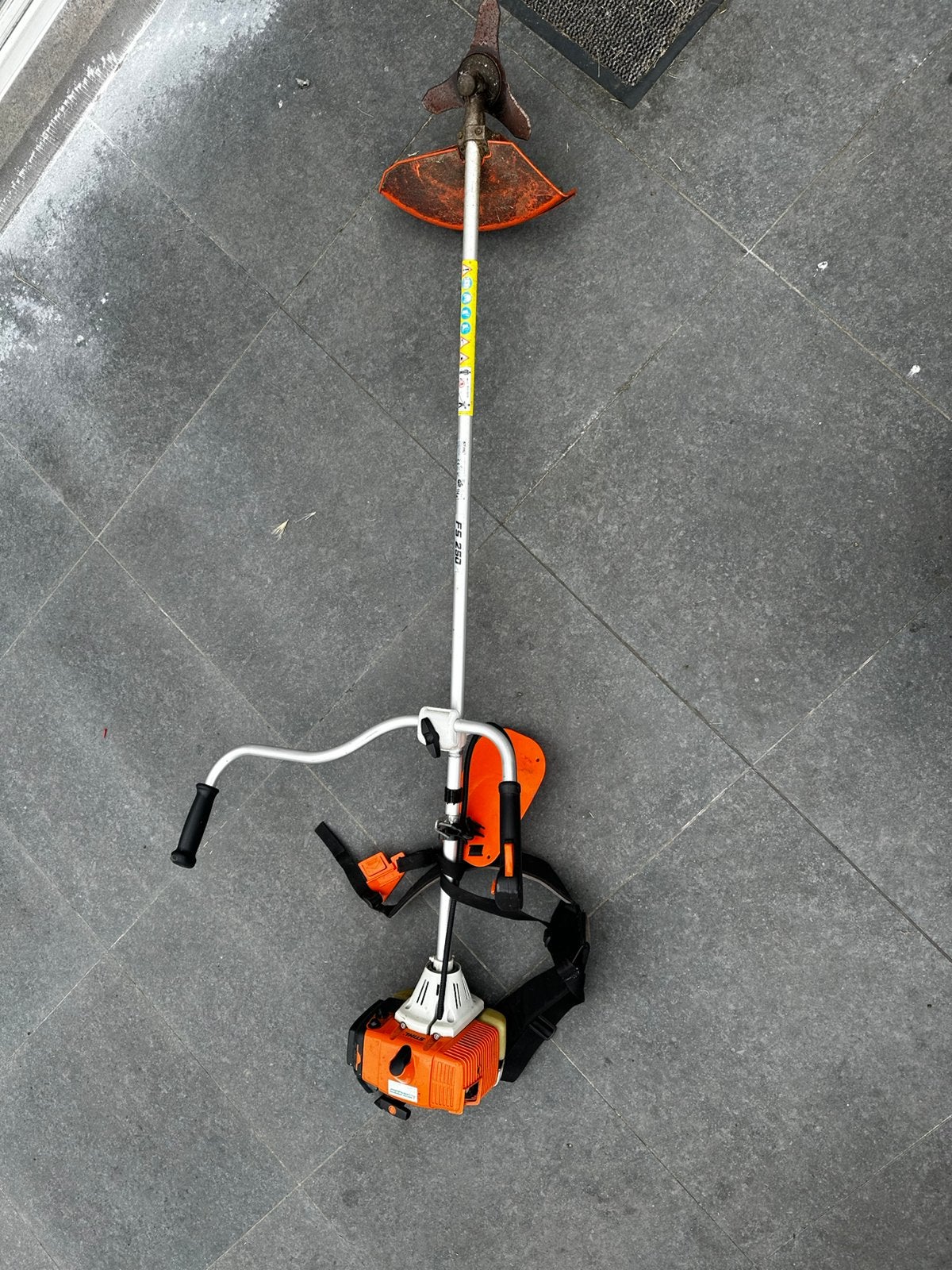 stihl Bosmaaier, Ophalen, Zo goed als nieuw