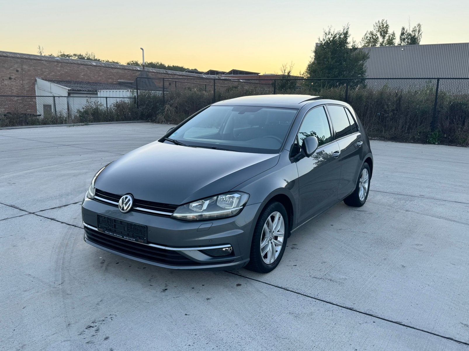 Golf 7.5 1.0TSI Toit ouvrant Alcantara Prête à immatriculer, Autos, Achat, Entreprise, Boîte manuelle, Alcantara