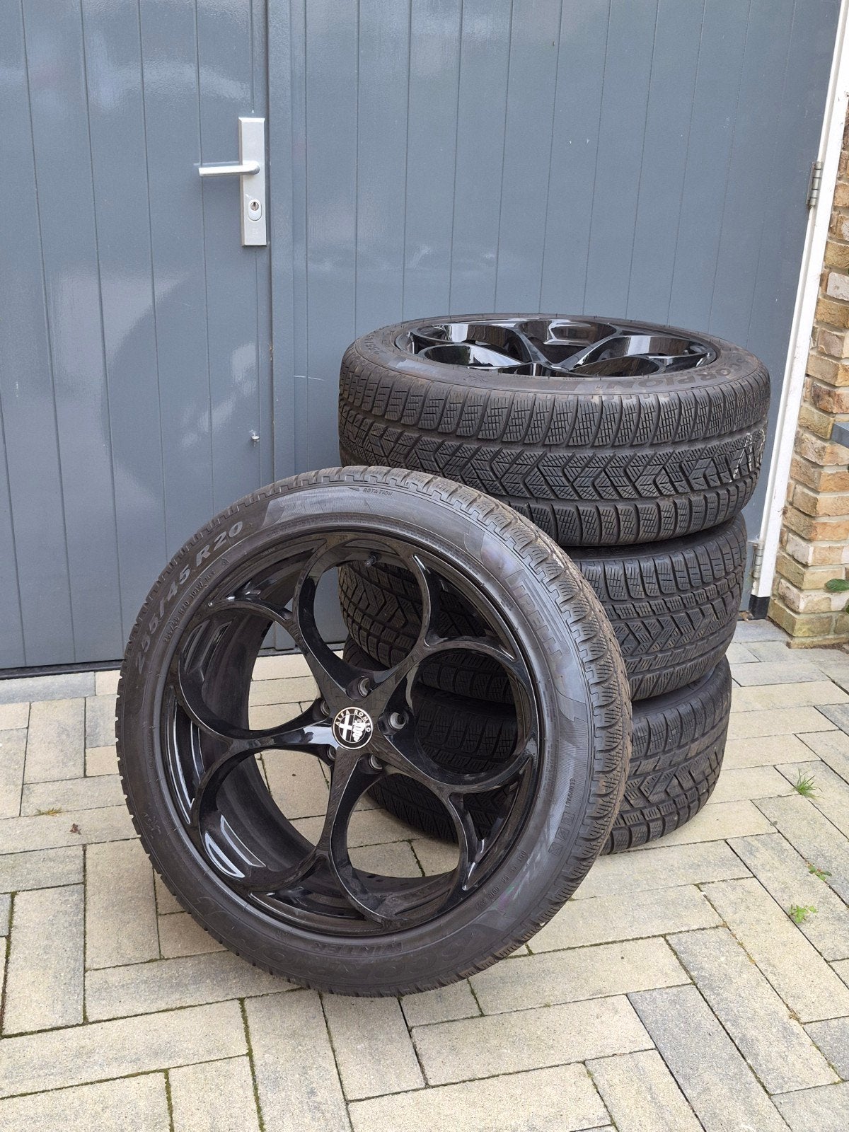20" Alfa Romeo Stelvio Velgen (Winter, Breedset), Auto-onderdelen, Banden en Velgen, Ophalen, Gebruikt, 285 mm, Winterbanden