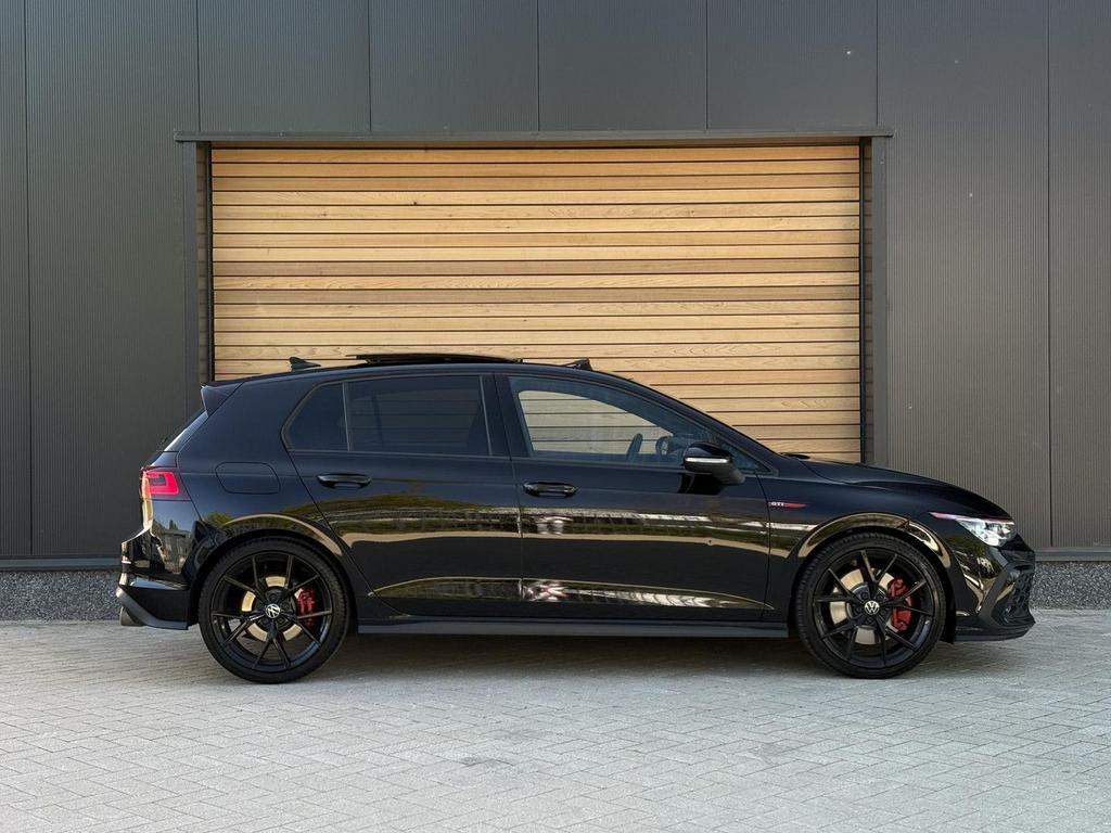 Volkswagen Golf 2.0 TSI GTI PANO|H&K|HEAD-UP|ACC|STUURVERWAR, Auto's, Automaat, Zwart, Zwart, Bedrijf