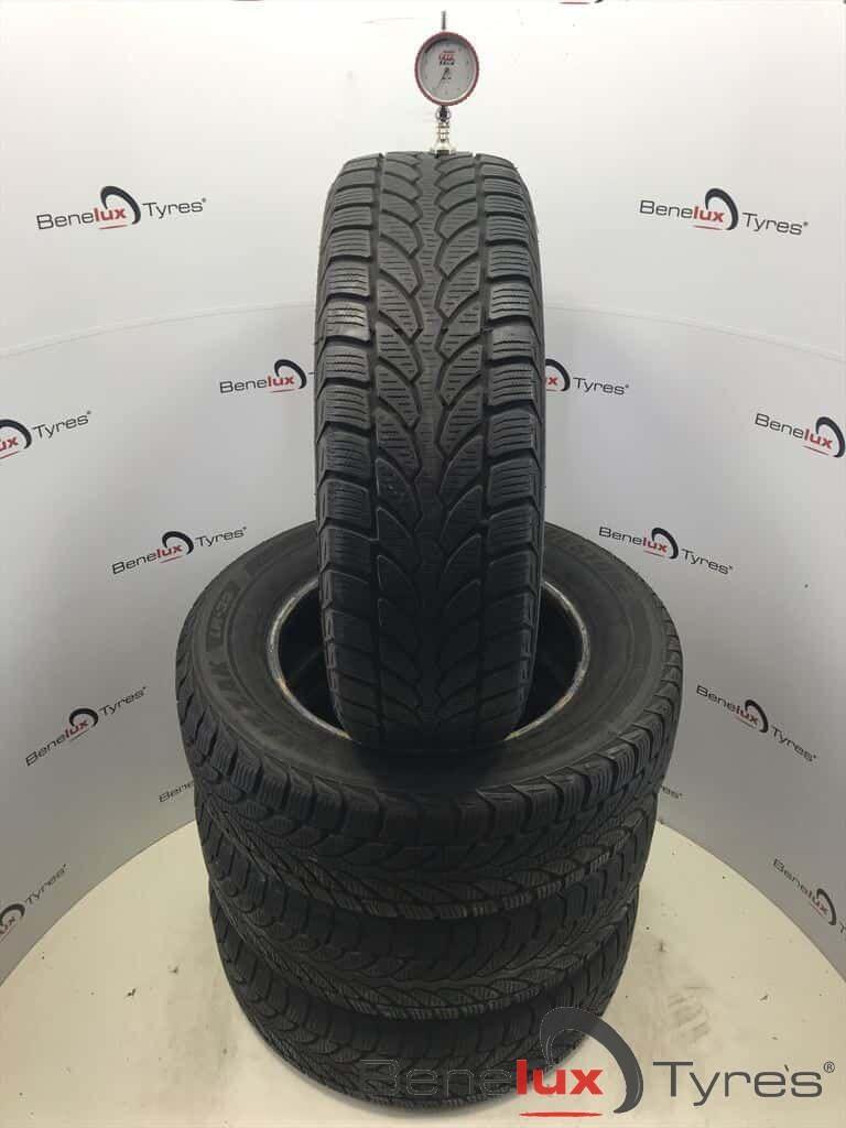winter 195/65R15 91T Bridgestone Blizak 195/65 R15 195/65/15, Auto-onderdelen, Banden en Velgen, Ophalen, Gebruikt, 15 inch, -