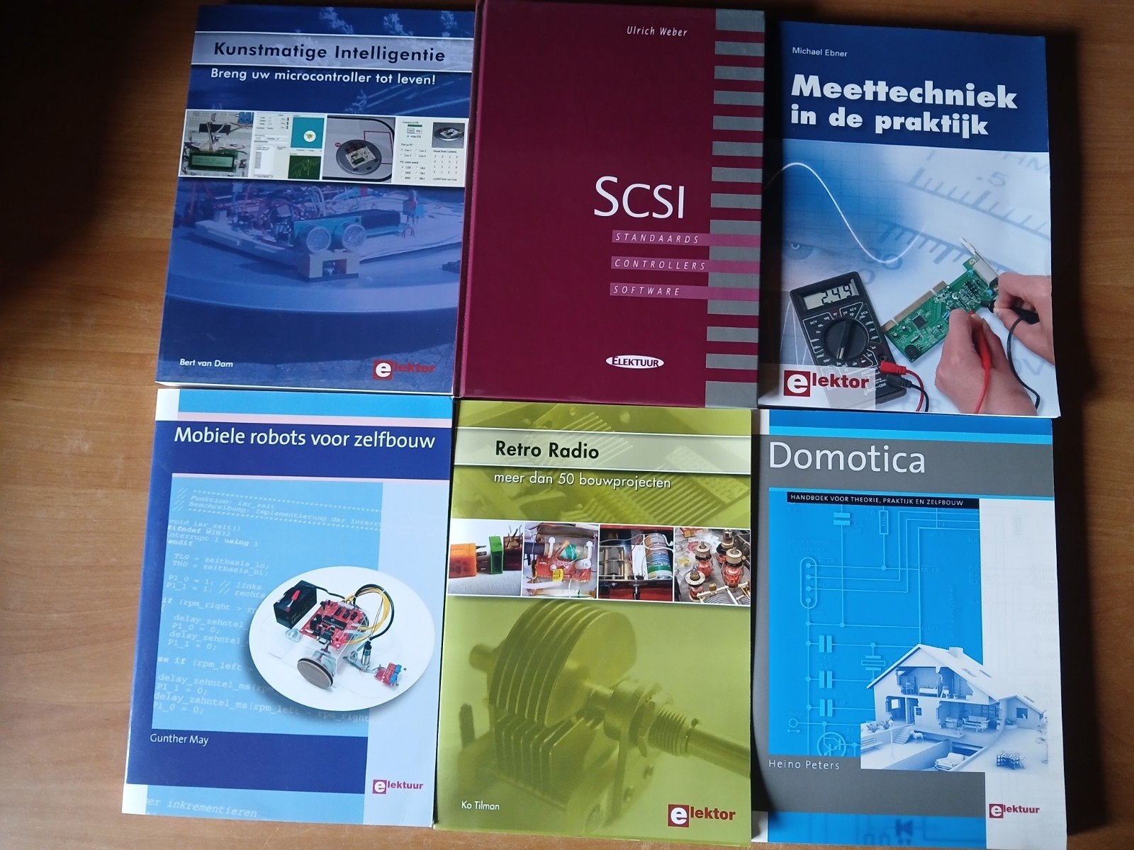 Elektronica handboeken Deel 2, Ophalen, Zo goed als nieuw