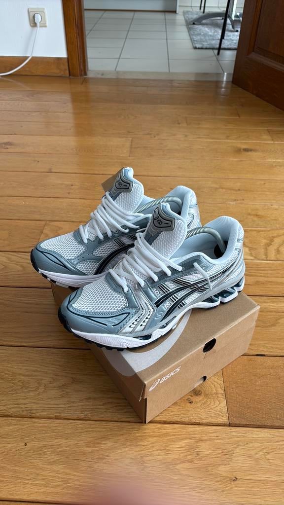 Asics gel kayano 14, Enlèvement ou Envoi, Comme neuf