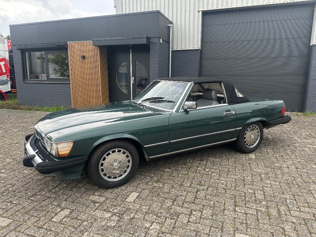 Mercedes-Benz 560SL, Automaat, Achterwielaandrijving, 8 cilinders, Cabriolet