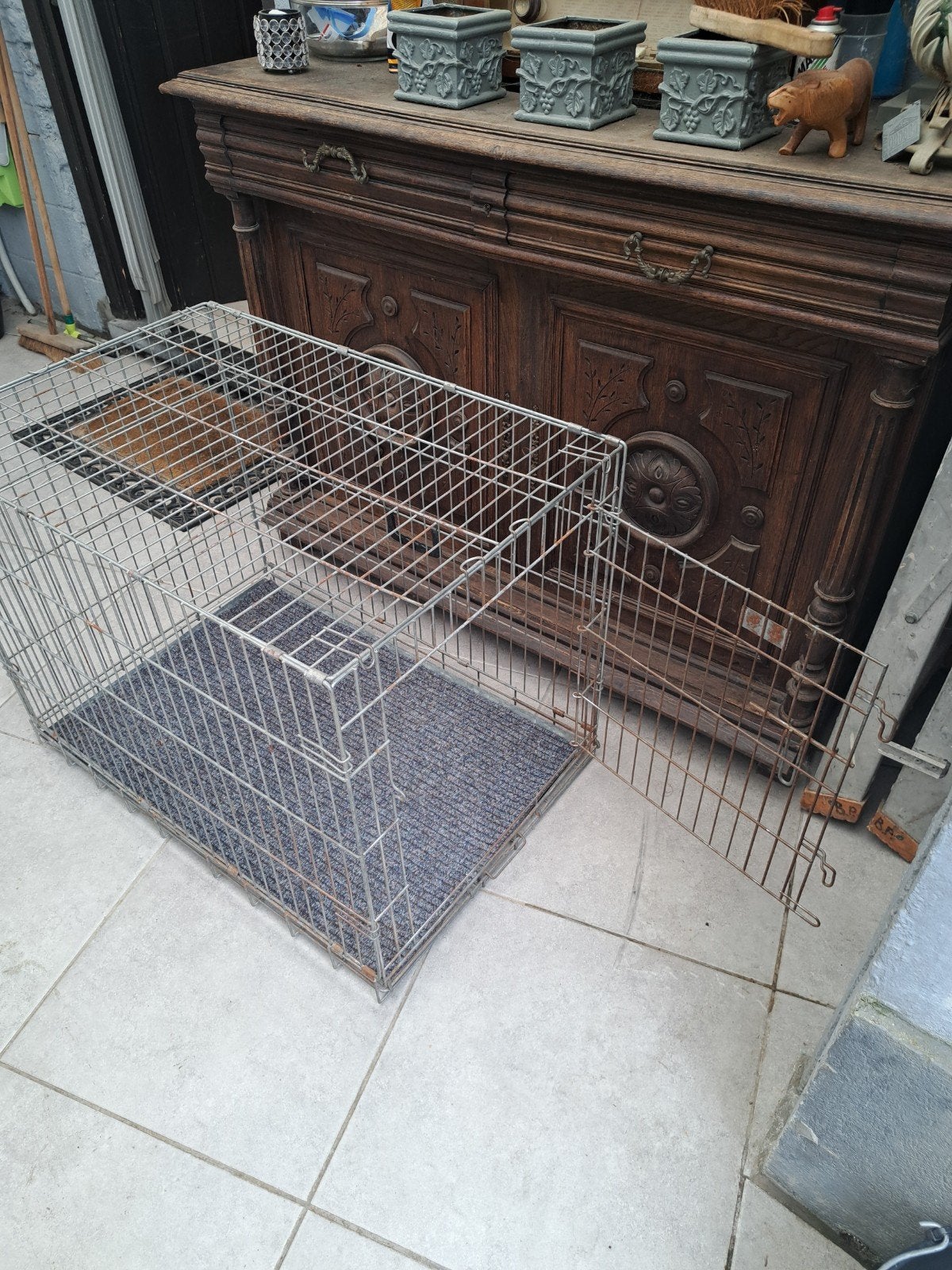 Bench voor Honden of voor katten., Ophalen